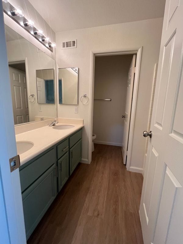 Building Photo - 10980 Santa Barbara Pl