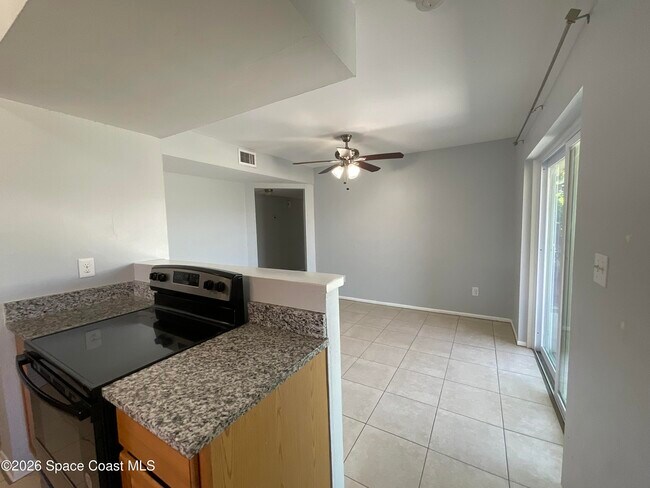 Building Photo - 753 Bianca Dr NE