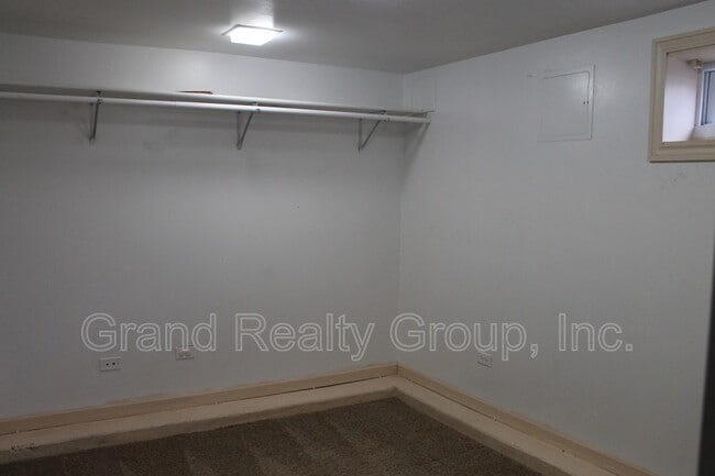 Building Photo - 880 Ferndale St