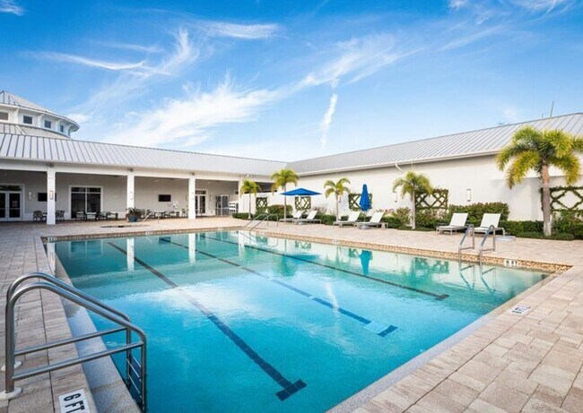 Building Photo - STUNNING REMODELED 4-BEDROOM, 3.5-BATH FUR...