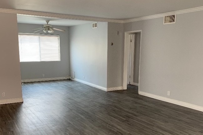 Building Photo - 11661 Montana Ave