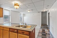 Building Photo - 40 Aetna St