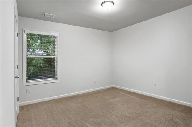 Building Photo - 206 Britt Dr