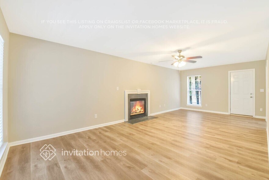 Building Photo - 8718 Holly Creek Ct