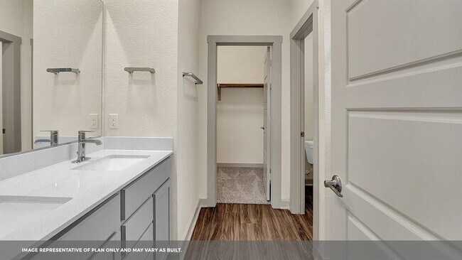 Building Photo - 10917 Tildon Ave