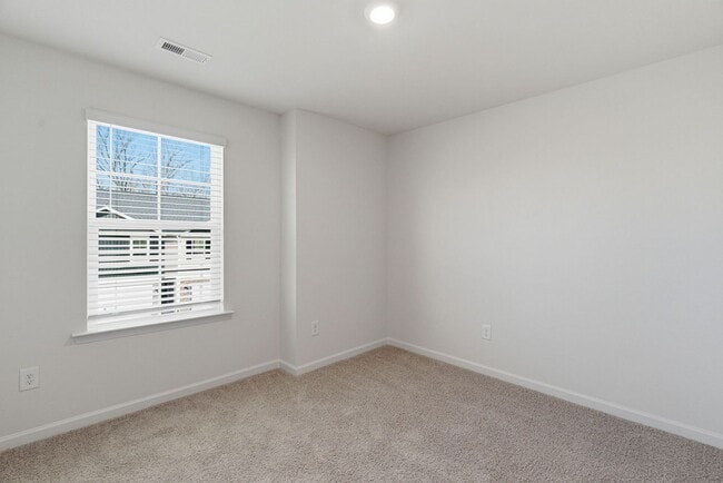 Building Photo - New Construction in Brightwood Farms! End unit!