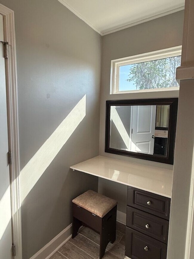 Building Photo - Beautiful 4BR Home in Shadow Moss – Available Now!