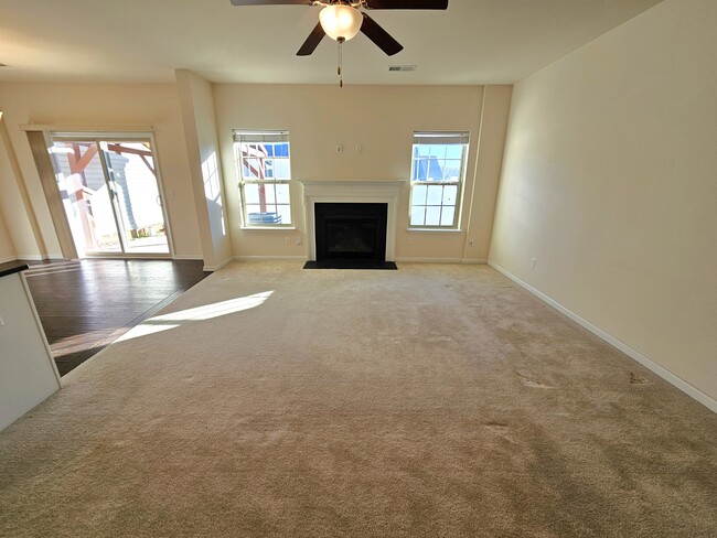 Building Photo - 136 Middleby Way