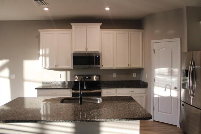 Building Photo - 6005 113th Terrace E