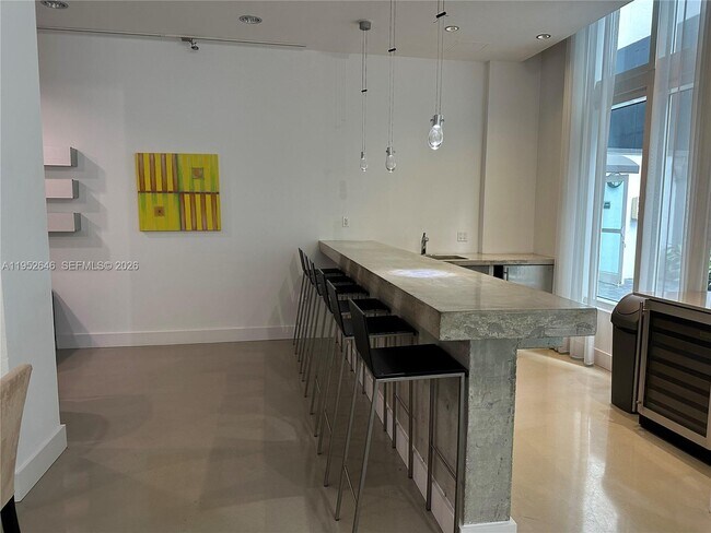 Building Photo - 234 NE 3rd St