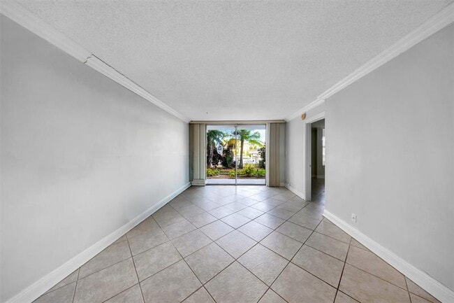 Building Photo - 1391 S Ocean Blvd