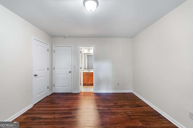 Building Photo - 204 Britt Dr