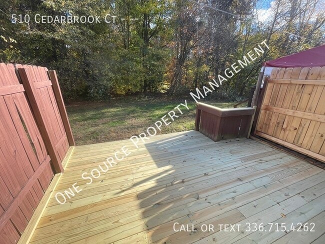 Building Photo - 510 Cedarbrook Ct