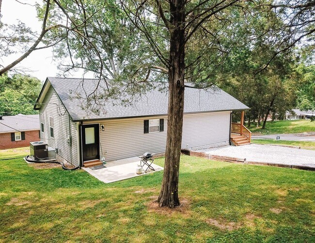 Building Photo - 106 Lafon Dr