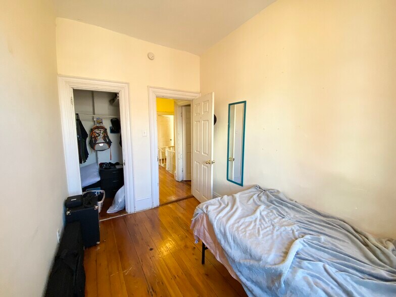 Building Photo - 31 Worthington St