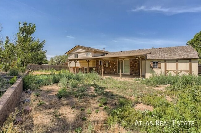 Building Photo - 1966 S Olathe St