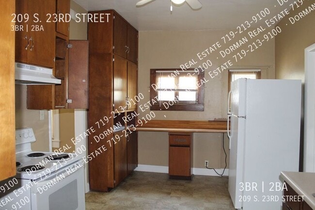 Building Photo - 209 S 23rd St
