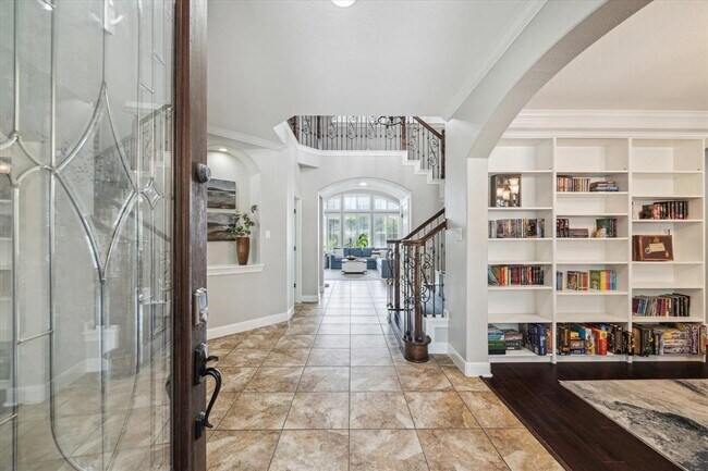 Building Photo - 15718 Starcreek Ln