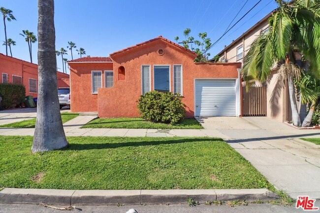 Primary Photo - 3815 57th St