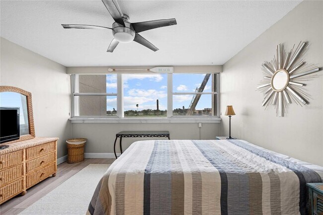 Building Photo - 450 Treasure Island Causeway