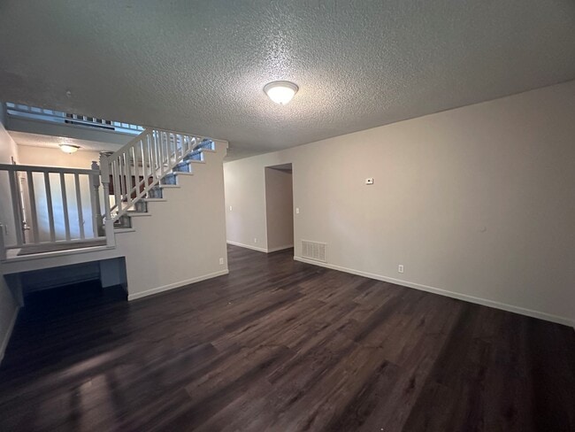 Building Photo - 15986 Arrowhead Rd