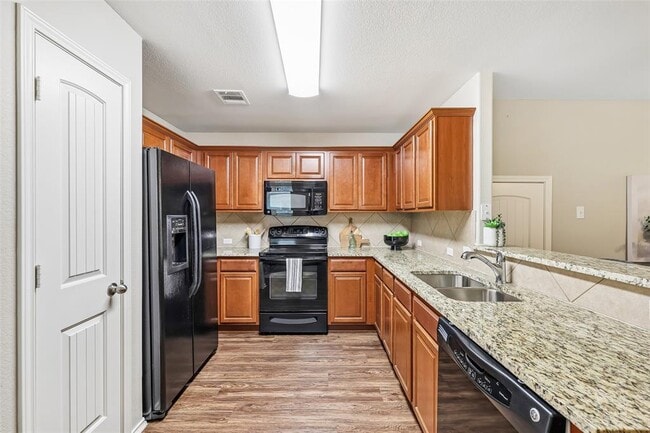Building Photo - 1808 Enchanted Rock Dr
