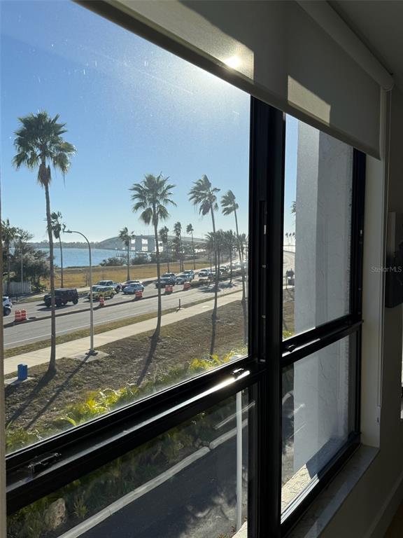 Building Photo - 11 Sunset Dr