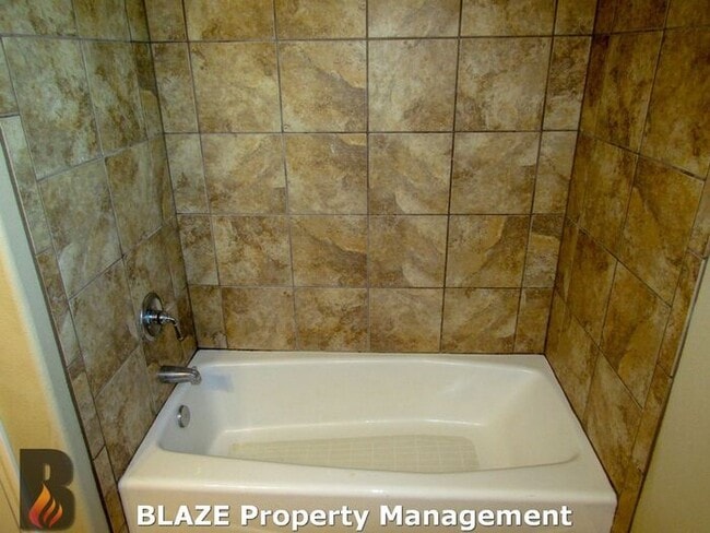 Building Photo - Charming Corner Lot Home in Desirable City...