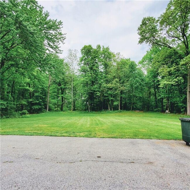 Building Photo - 32 Bircher Ave