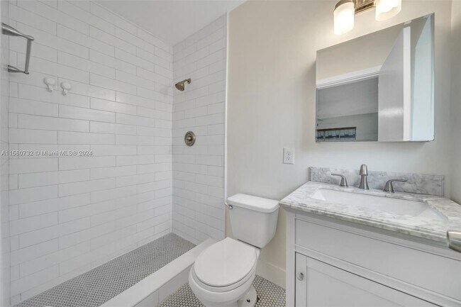 Building Photo - 8275 SW 41st St