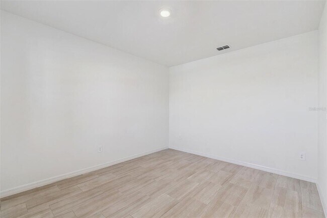 Building Photo - 1712 Tropical Oasis Ave