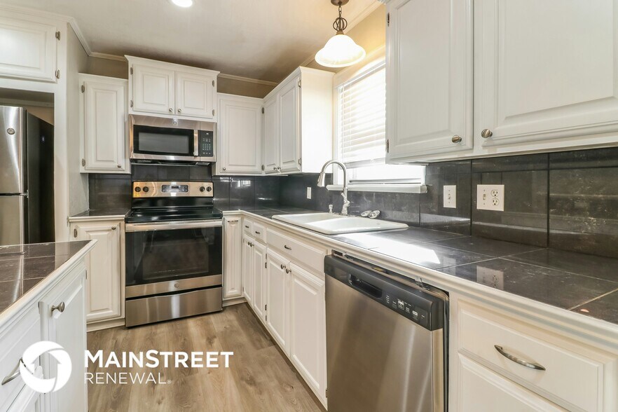 Building Photo - 3439 NW 53rd St