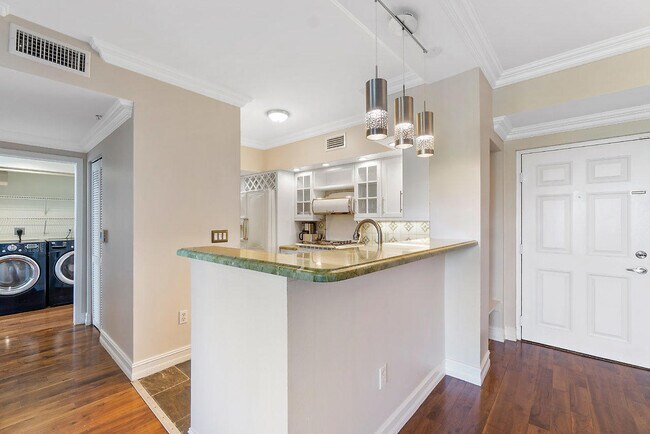 Building Photo - 11740 St Andrews Place