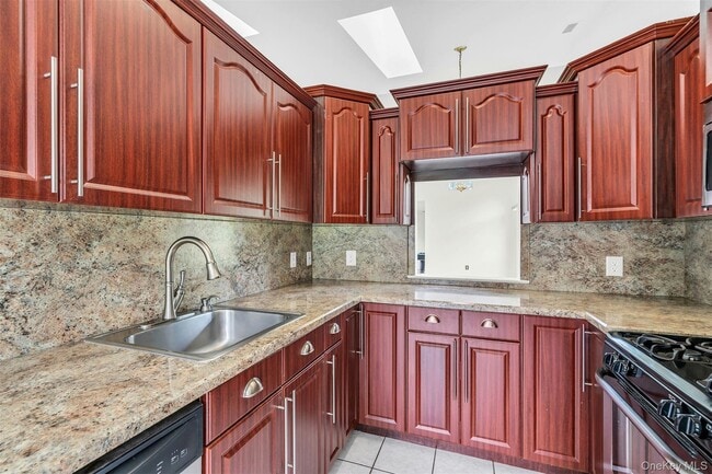 Building Photo - 745 Spring Lake Dr