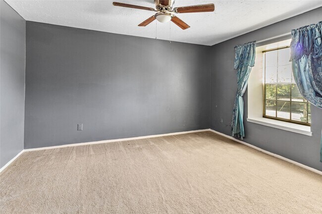 Building Photo - 9007 Gaylord Dr