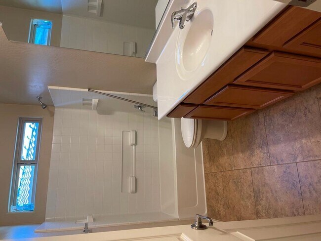 Building Photo - 16551 N 180th Dr