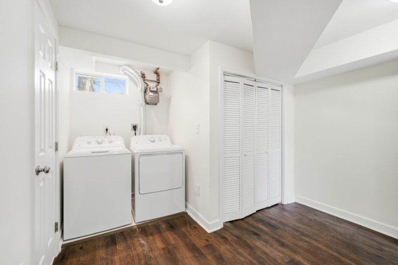 Building Photo - 4111 Ardley Ave