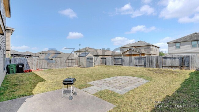 Building Photo - 1933 Howth Ave