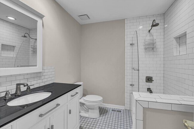 Building Photo - 1105 Chelsey Ct
