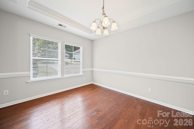 Building Photo - 1912 Madeira Cir