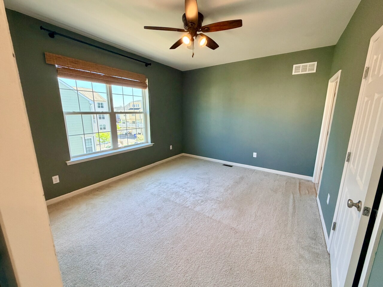 Bedroom 2 - with Private bath - 3744 Green St