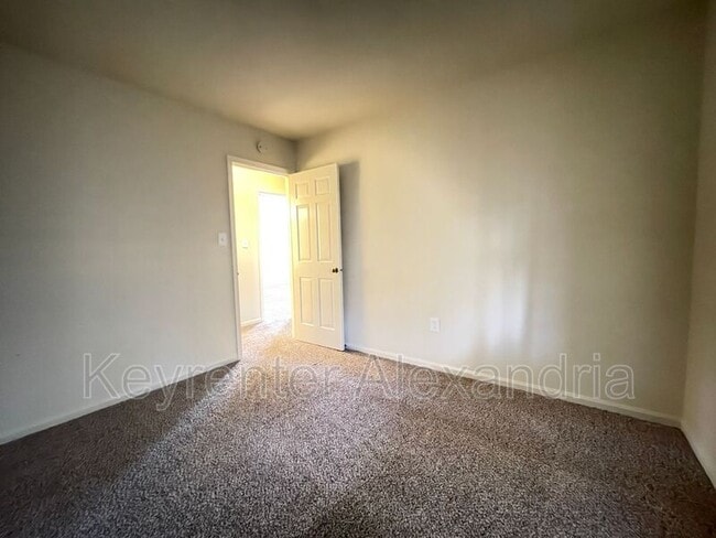 Building Photo - 13013 Caton Pl