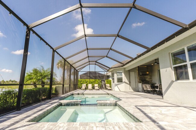 Building Photo - 6023 Diamonte Pl