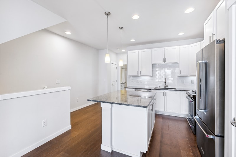 Building Photo - 3601 NE 146th Pl