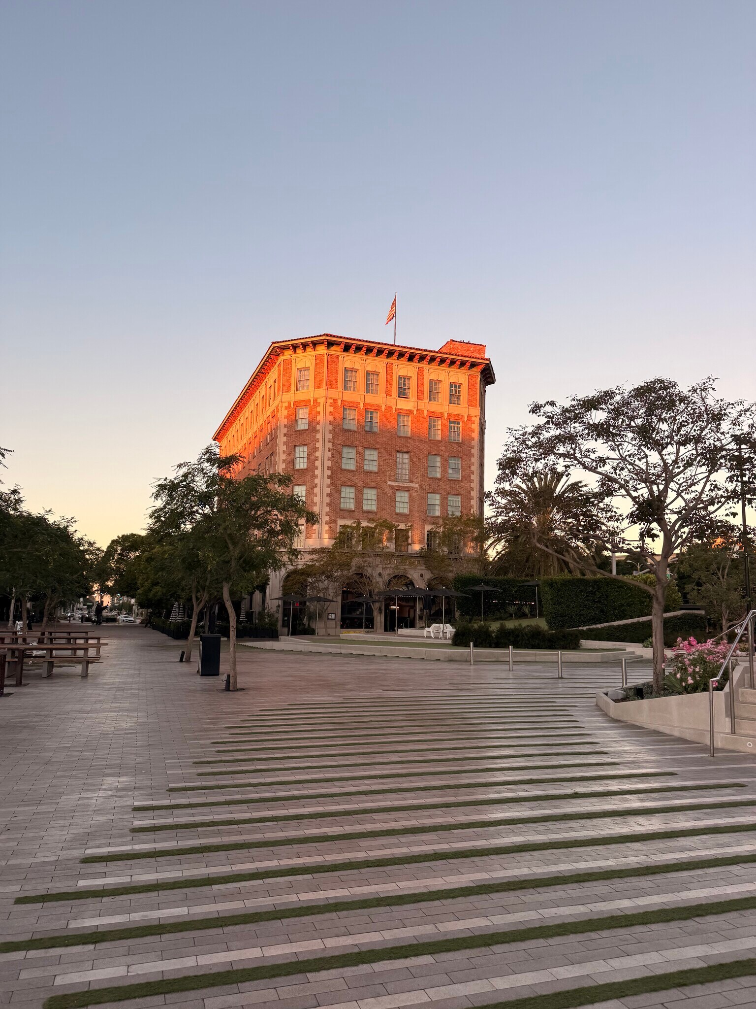 Walk To Downtown Culver City - 4014 Higuera St