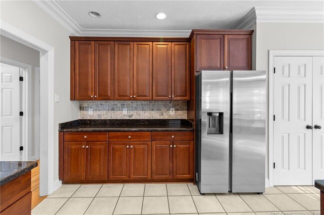 Building Photo - 480 Whispering Pines Dr