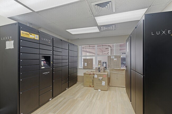 Building Photo - 111 N Pompano Beach Blvd