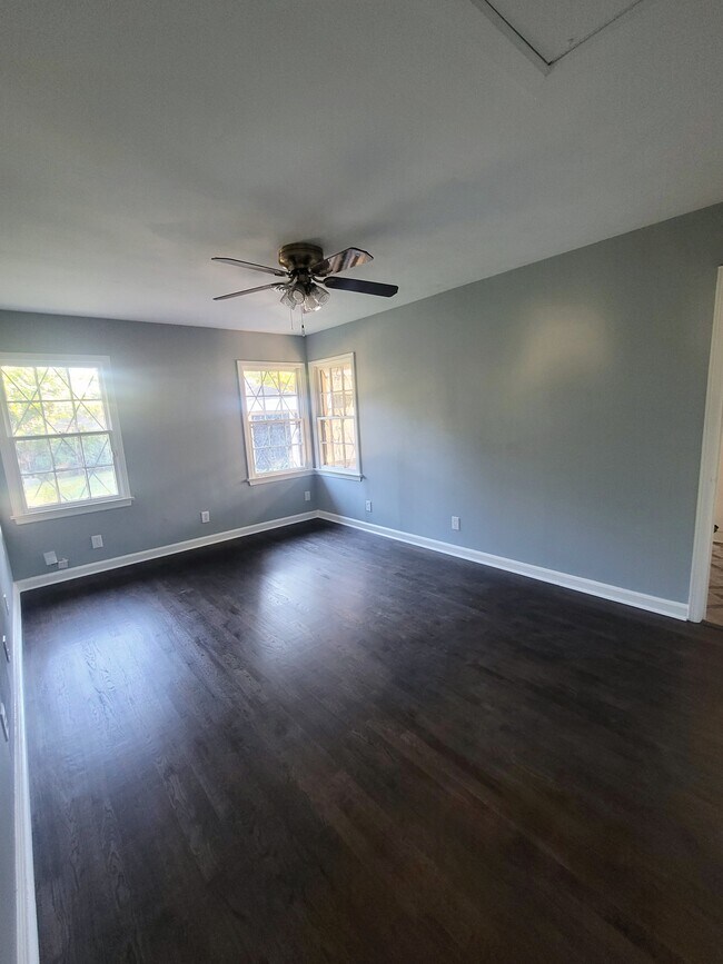 Primary Bedroom - 1326 McAdams Ave