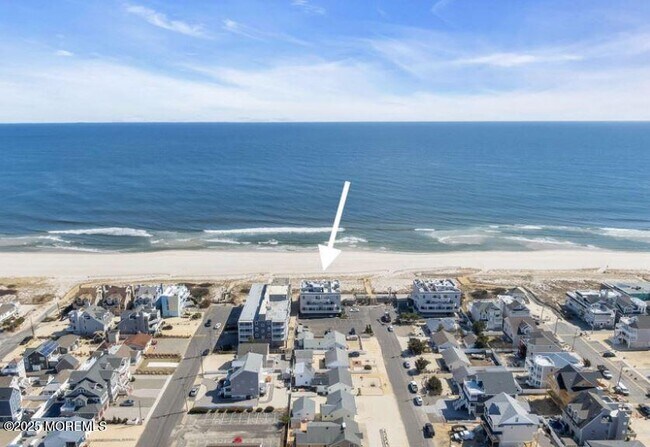 Building Photo - 2108 S Ocean Ave