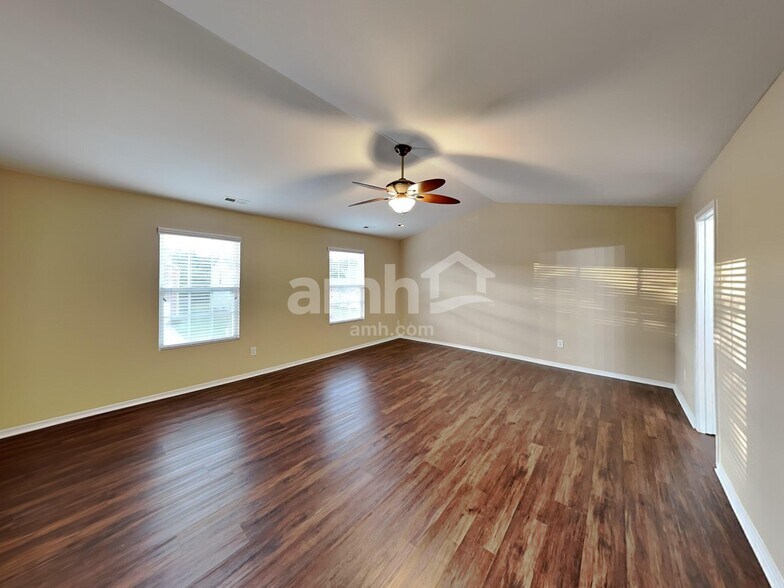 Building Photo - 1836 Meadow Crossing Dr